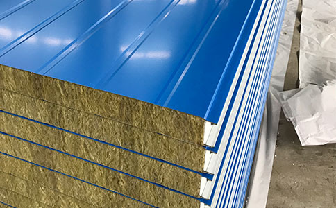 運輸裝卸巖棉夾芯板要注意的事項